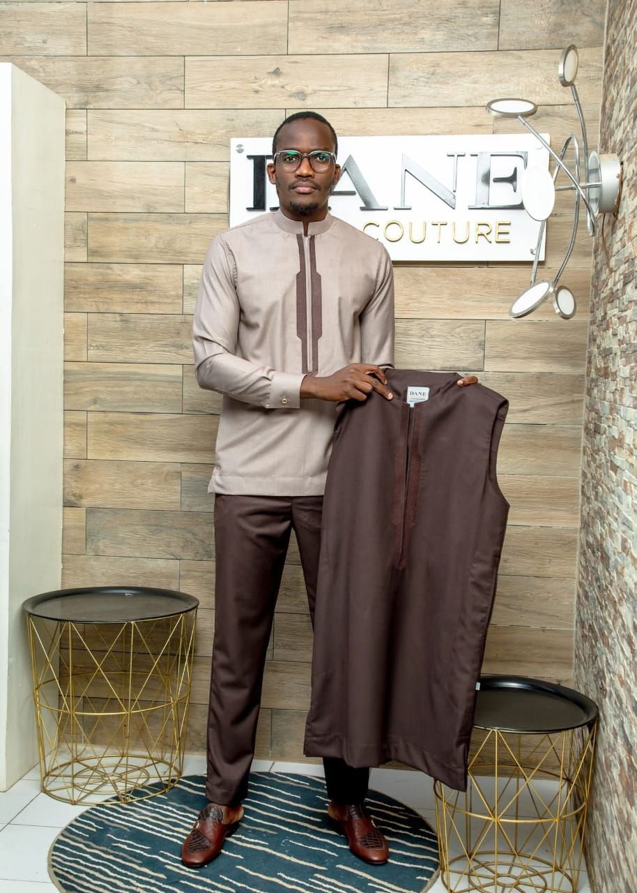 Ensemble taupe & gilet chocolat