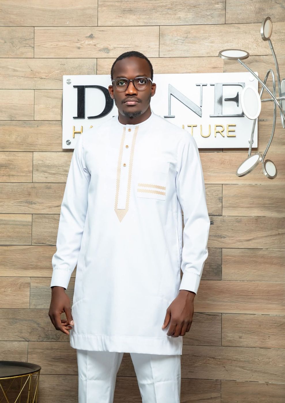 Kaftan blanc, plastron beige