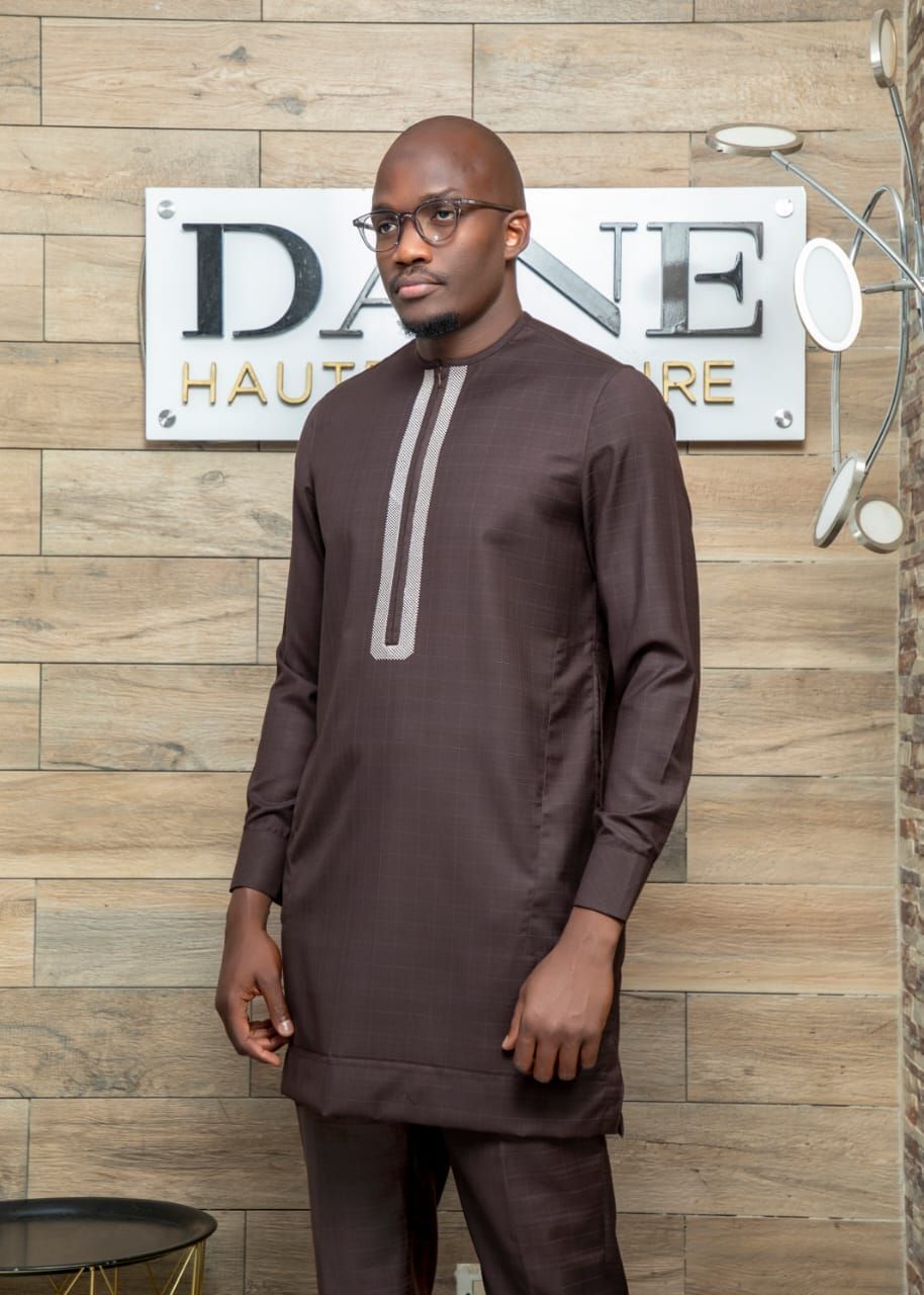 Kaftan chocolat, plastron sable